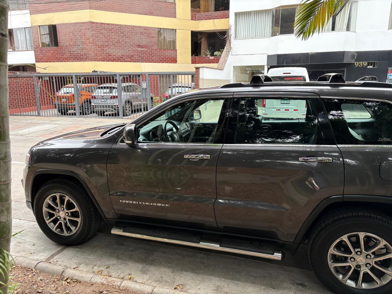 Jeep Grand Cherokee Limited 2015 en venta en Lima