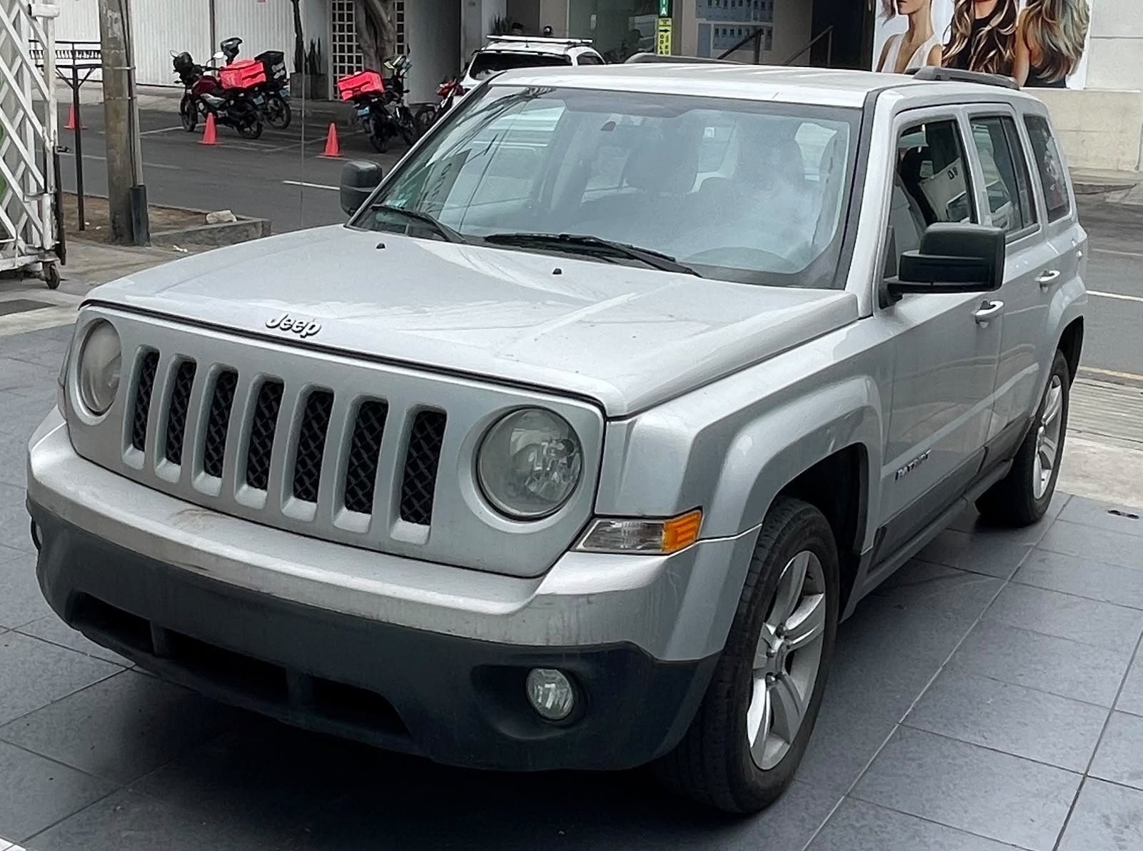 Jeep Patriot 2013 4x2 en venta en Lima