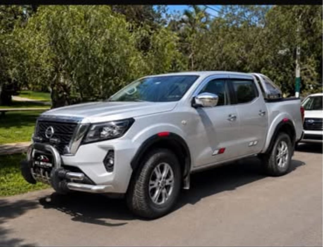 Nissan Frontier 2023 en venta en Lima