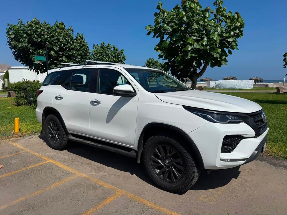 Toyota Fortuner 2023 en venta en Lima